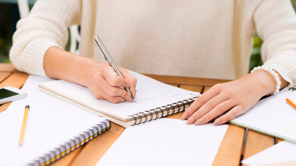 What does a copywriter do?